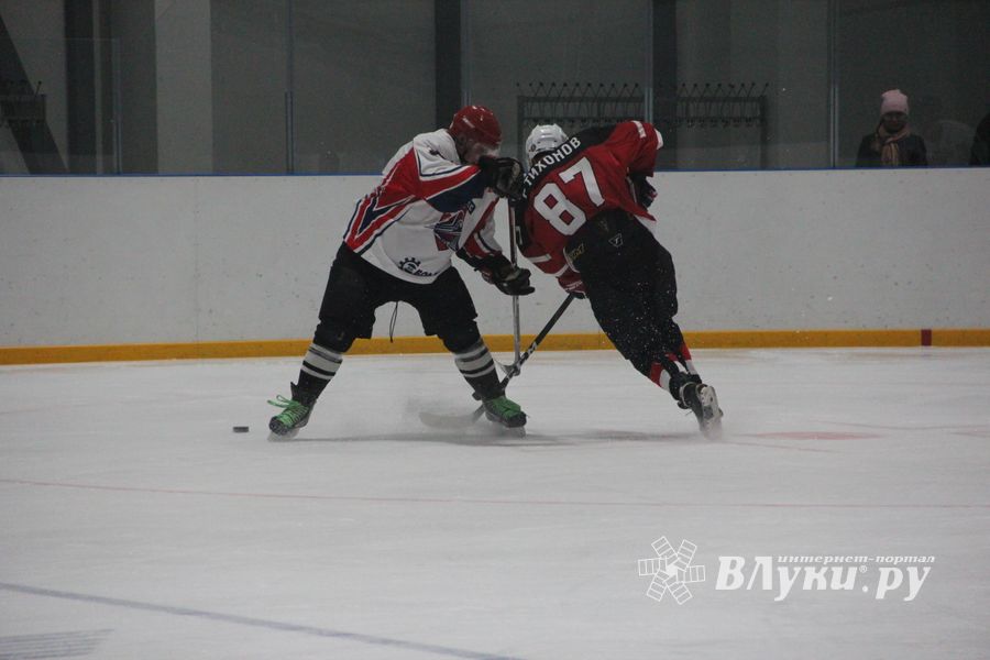 Уверенная победа «Экспресса» на ледовой арене (ФОТО)