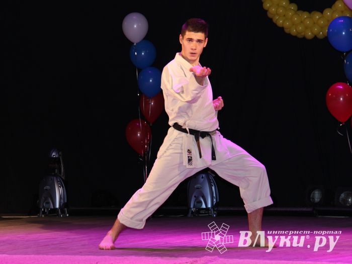 В Великих Луках наградили лучших спортсменов