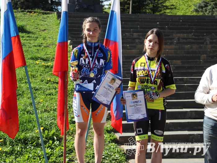 В Великих Луках чествовали лучших велосипедистов (ФОТО)