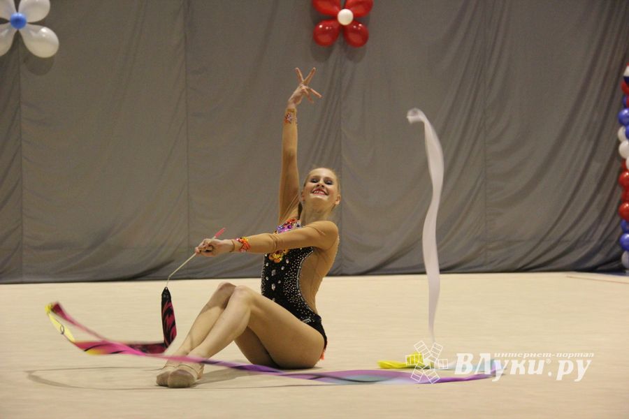 В Великих Луках прошли соревнования на Кубок Псковской области по художественной гимнастике (ФОТО)