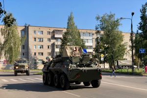 Фотофакт: на улицах города военная техника