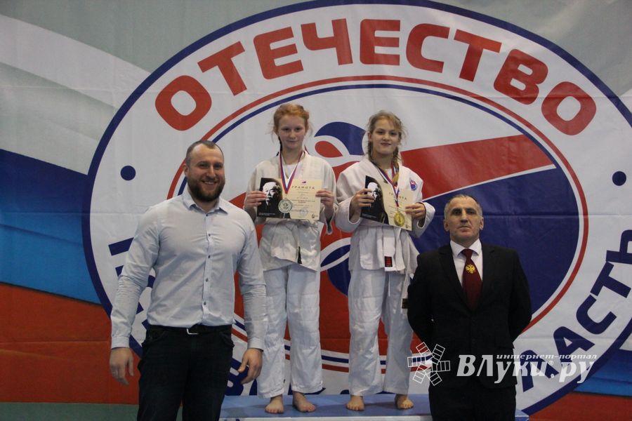 В Великих Луках прошли соревнования по дзюдо (ФОТО)