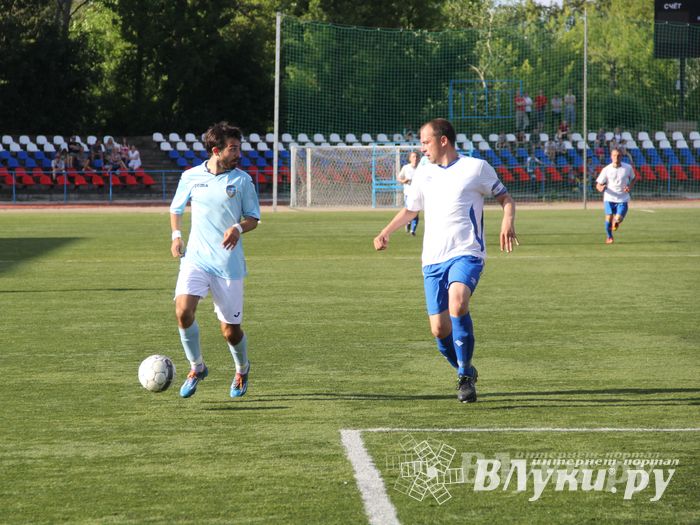 В Великих Луках состоялся матч Первенства СЗФО по футболу между командами «Луки-Энергия» и «Химик»