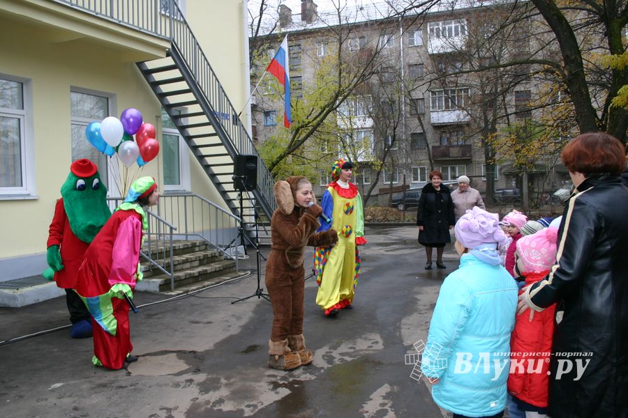 Губернатор области принял участие в торжественной церемонии открытия нового детского сада (ФОТО)
