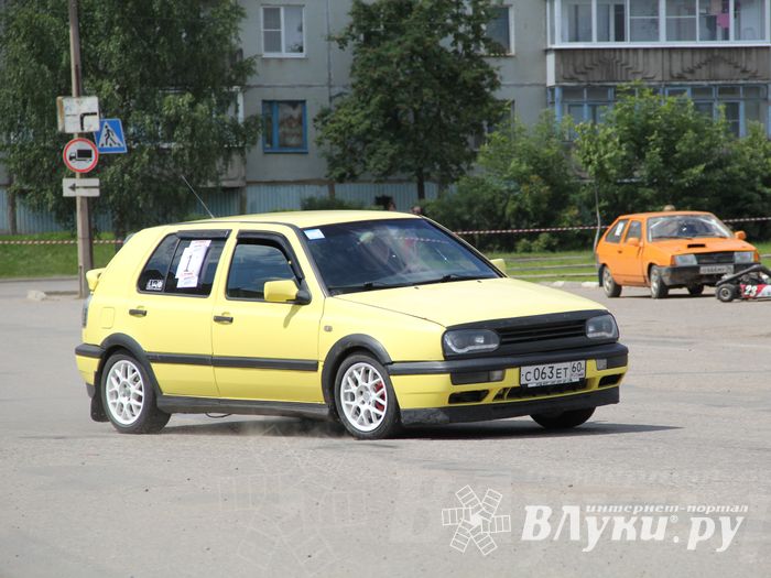 В Невеле состоялся финал по автоспринтслалому