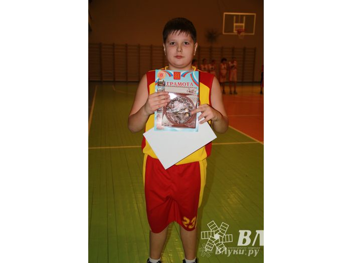 Великолукские баскетболисты стали победителями междугородних соревнований по баскетболу