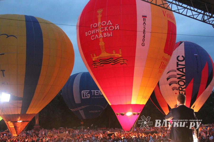 Ночным свечением аэростатов завершилась 24-я Международная встреча воздухоплавателей (ФОТО)