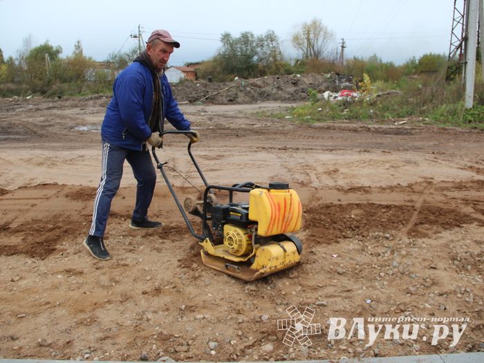 Строительство участка улицы Дружбы близится к завершению (ФОТО)