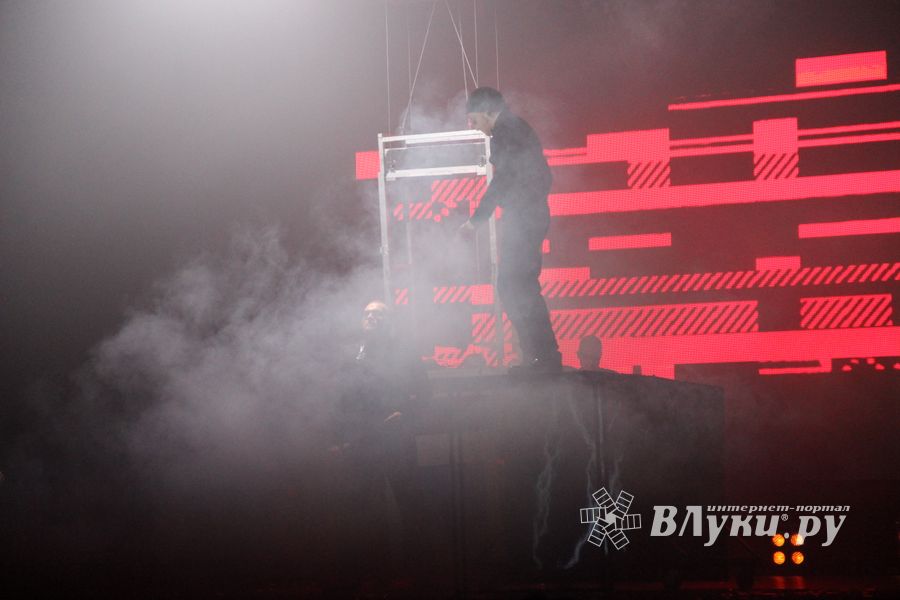 Состоялся концерт братьев Сафроновых «Империя иллюзий» (фото)