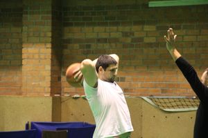 Боксёр Сергей Егоров стал временно баскетболистом (ФОТО)