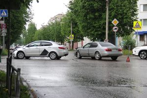 ДТП на проспекте Октябрьском (ФОТО)