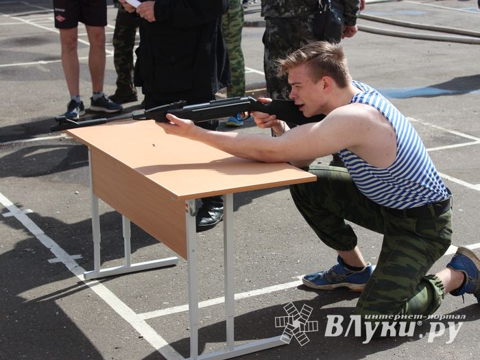 В Великих Луках спасали «заложников» (ФОТО)