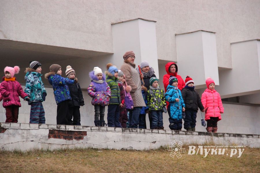 В Великих Луках проходит открытая военно-патриотическая игра «Юнармия-Великие Луки-2020» (ФОТО)