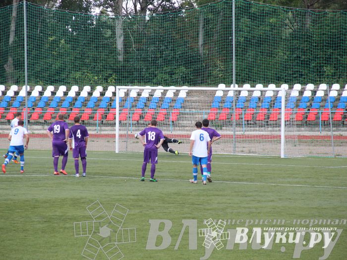 Чемпионат Псковской области по футболу: «Экспресс» (Великие Луки) - «Легион» (Дедовичи)