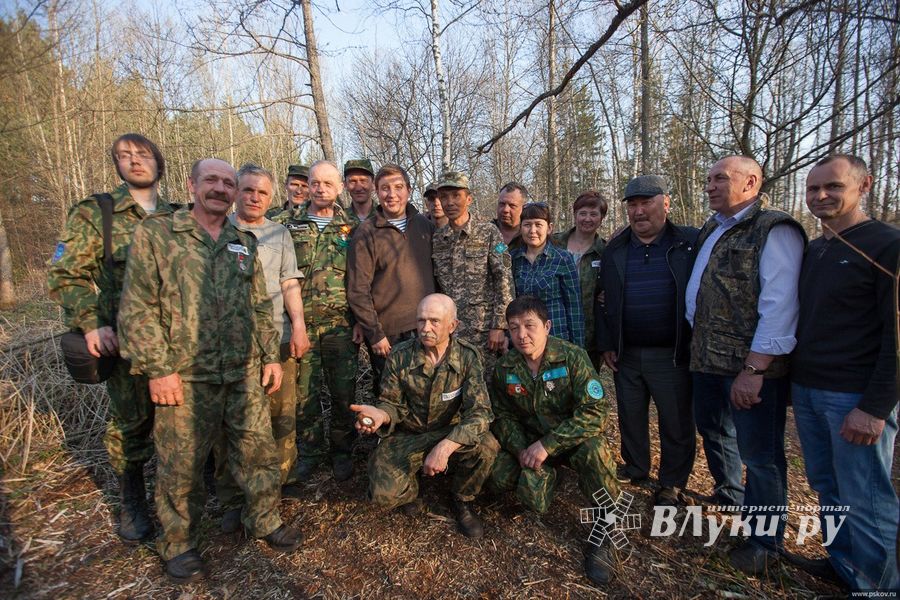 Андрей Турчак принял участие в поиске останков солдат Великой Отечественной (фото)