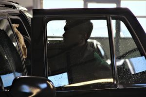 Автомойка в Великих Луках дарит подарки в День автомобилиста (ФОТО)