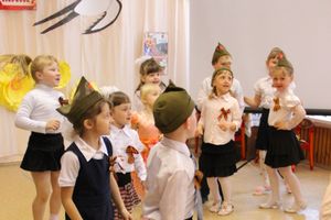 Юные великолучане отметили День победы (ФОТО)