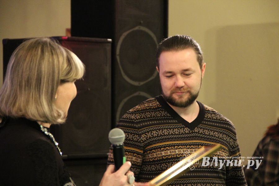 В ДК ЛК состоялось вручение премий талантливым молодым великолучанам «Успех-2015»