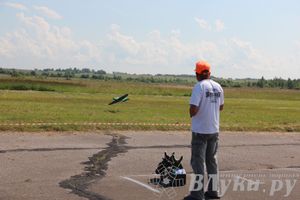 В Великих Луках прошли воздушные бои (фото)