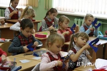 Сотрудники ГИБДД еще раз напомнили школьникам о правилах дорожного движения (фото)