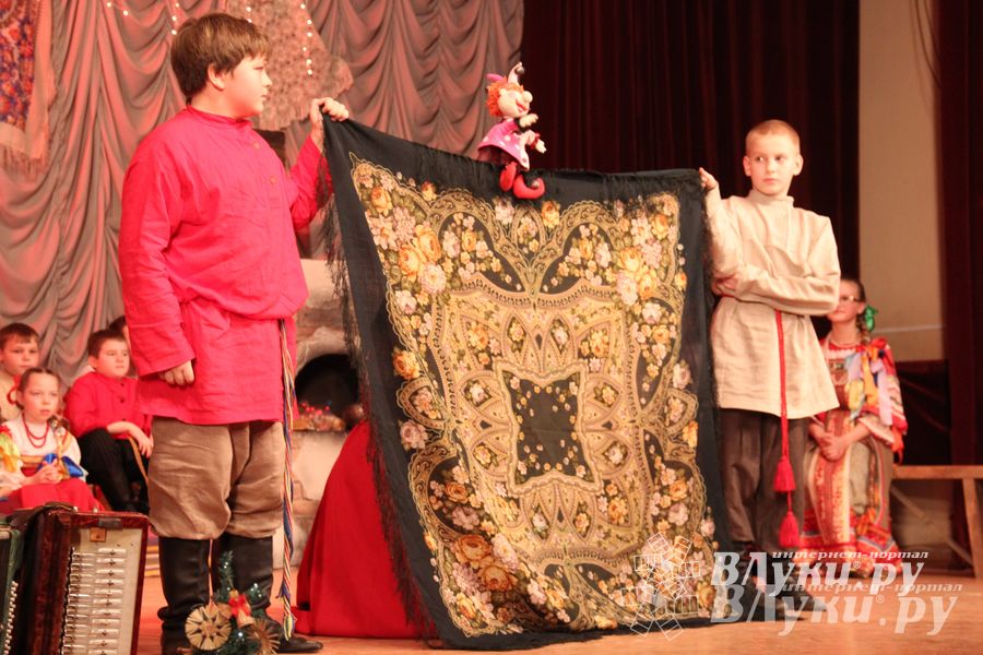  Рождественский концерт ансамбля «Заряница» прошел в Великих Луках (фото)