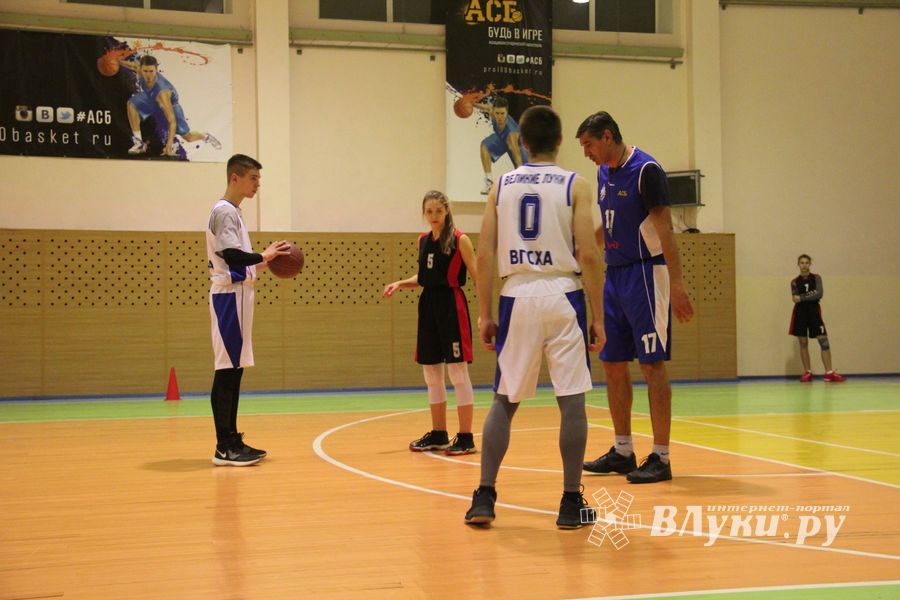 В ВГСХА прошёл мастер-класс по баскетболу (ФОТО)