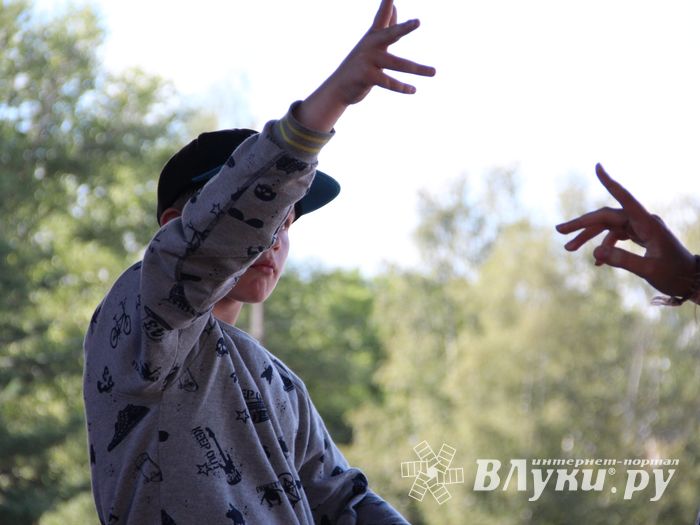  «ORIGINAL BBOYS CYPHERS» в Великих Луках (ФОТО+ВИДЕО)