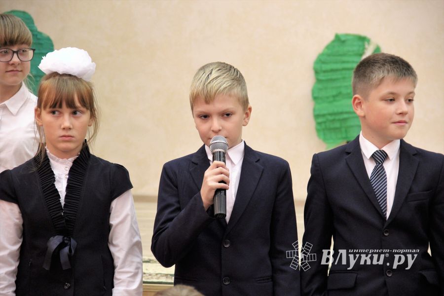 Первоклассников 13 школы посвятили в пешеходы (ФОТО)