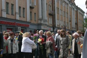 В Великих Луках прошел Военный парад