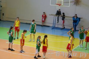 Великолучане и псковички выиграли Первенство Псковской области по баскетболу