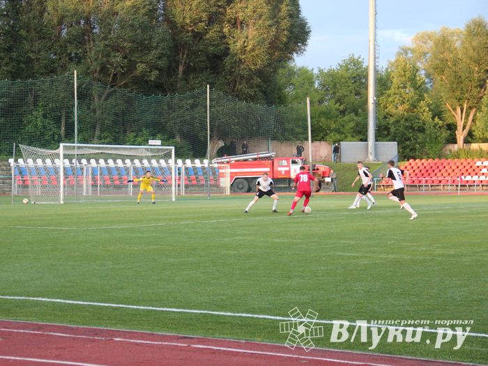 «Луки-Энергия» сыграла вничью в матче 4-го тура (ФОТО)