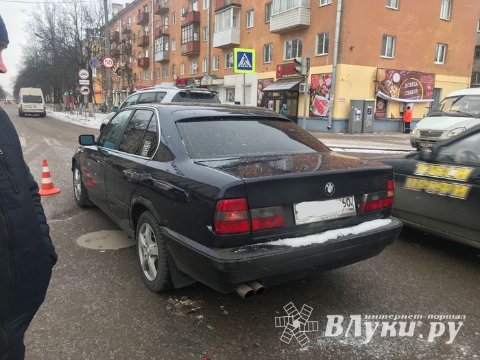 Неработающий светофор — виновник ДТП и хаоса на перекрёстке (ФОТО)