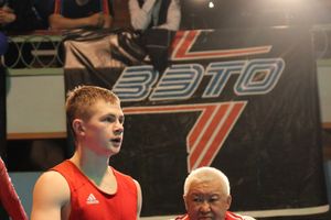 В Великих Луках состоялась матчевая встреча по боксу