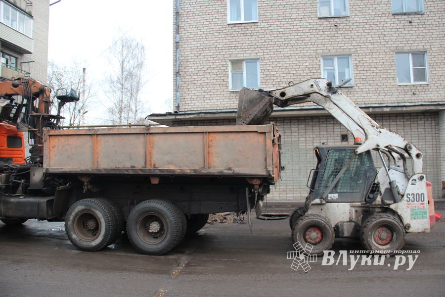 Улица Зенцовская закрылась для движения (ФОТО)