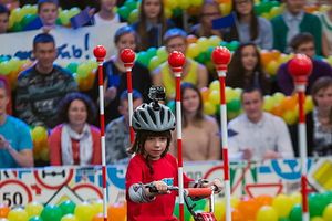 Безопасность детей на дорогах поможет повысить шоу «Перекресток» (фото)