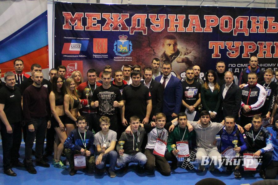 Открытый кубок по смешанному боевому единоборству ММА прошел в Великих Луках (ФОТО)