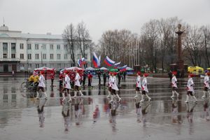 Город встретил День народного единства