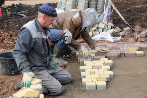 Великолукский парк стремительно преображается (ФОТО)