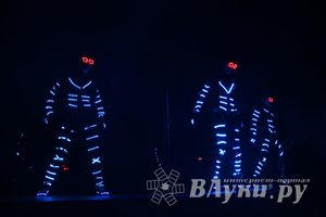 14 февраля в клубе «Хотэй» состоялось ежегодное шоу для влюбленных «Love Story»