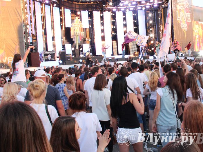 Великолучане посетили ежегодный open-air Europa Plus LIVE (фото)