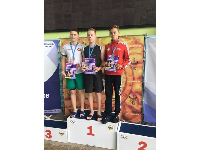 Великолукские пловци привезли награды с международных соревнований (ФОТО)