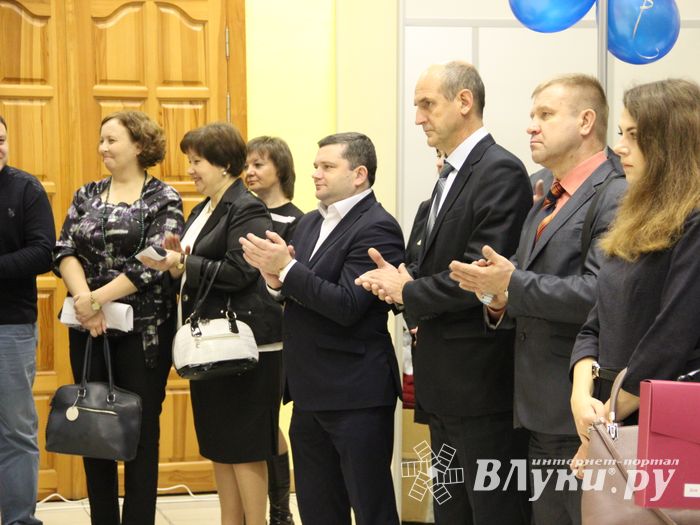 В ДК ЛК открылась 7-я Великолукская универсальная выставка (ФОТО, ВИДЕО)