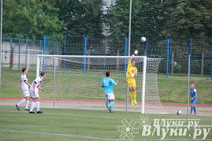 В Великих Луках состоялся матч «Луки-Энергия» — «Звезда» (Санкт-Петербург)