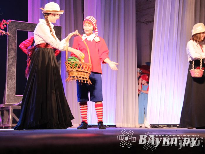 ​В городском ДК им. Ленина состоялась премьера музыкальной сказки «Буратино»