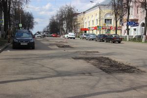 Водителей-великолучан просят быть повнимательнее на проспекте Ленина (ФОТО)