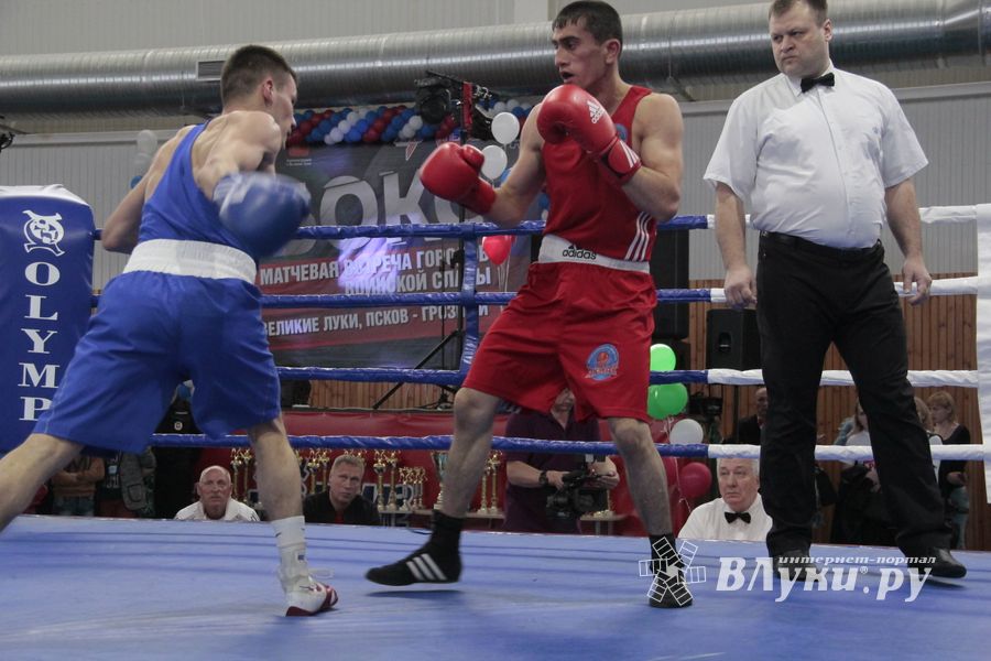 Матчевая встреча по боксу Великие Луки —Псков — Грозный (ФОТО)