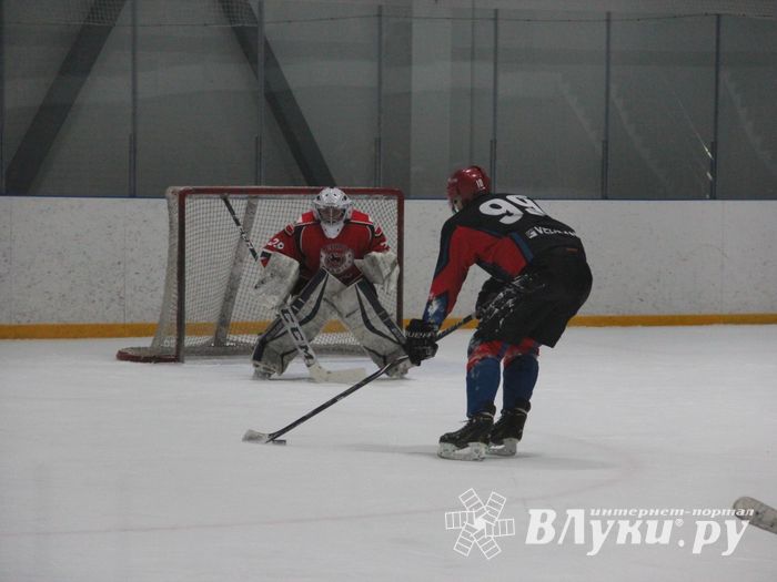 ХК «Экспресс» одержал победу над ХК «Евро-Керамика» в рамках НХЛ (ФОТО)