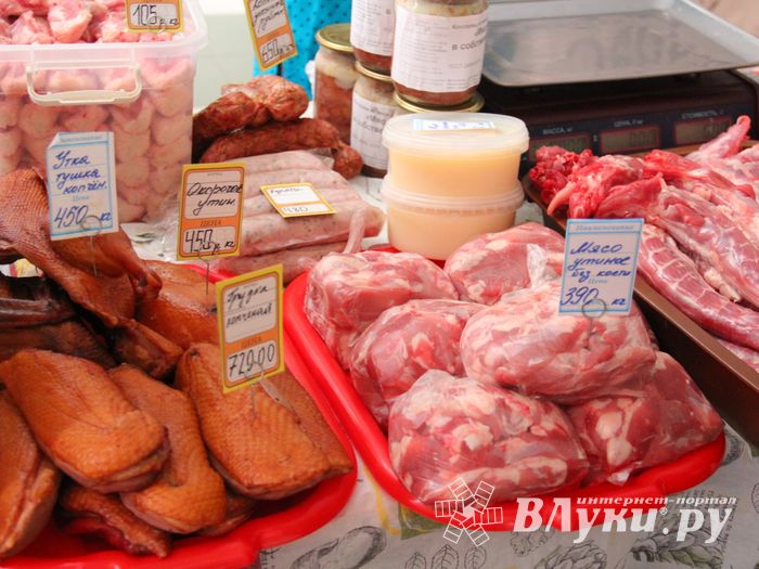 В Великих Луках открылась 10-я универсальная выставка (ФОТО)