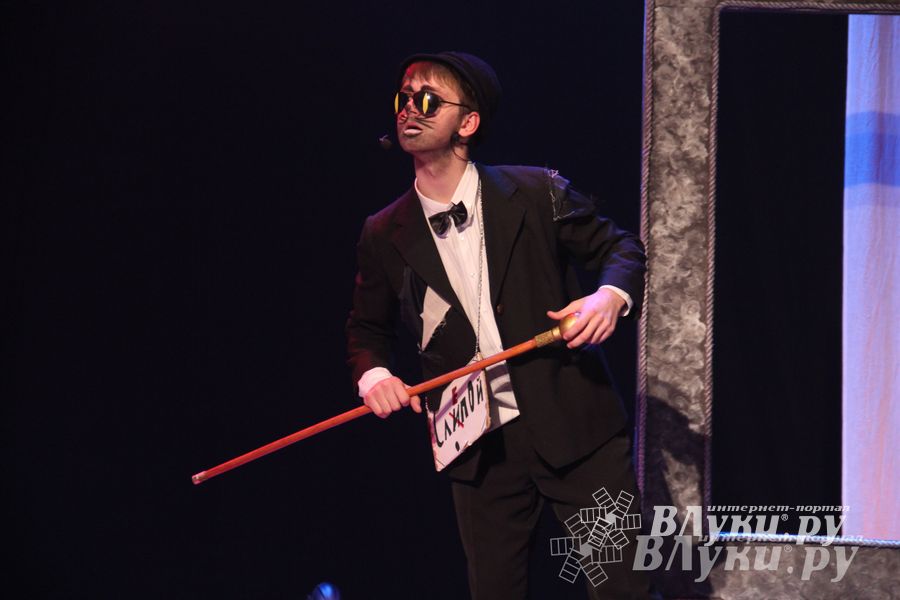 В городском ДК им. Ленина состоялась премьера музыкальной сказки «Буратино»