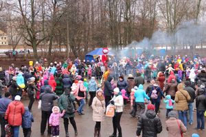 В Великих Луках сожгли Масленицу (фото)